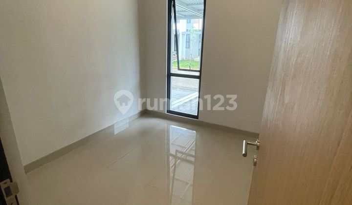 Termurah. Rumah brand new di Yuthica, BSD 2