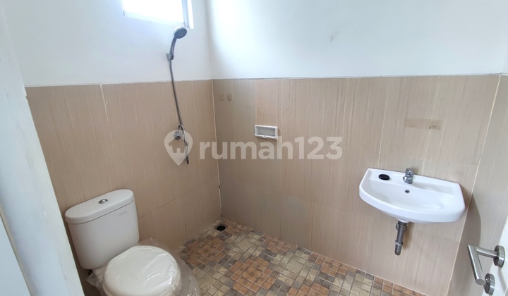 Flash Sale. Nice house Serpong Lagoon Pelican, Muncul. 2