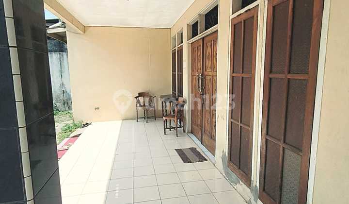 Private house for sale in South Jakarta (near Pesanggrahan), Land Area 425 m2 with SHM certificate 2