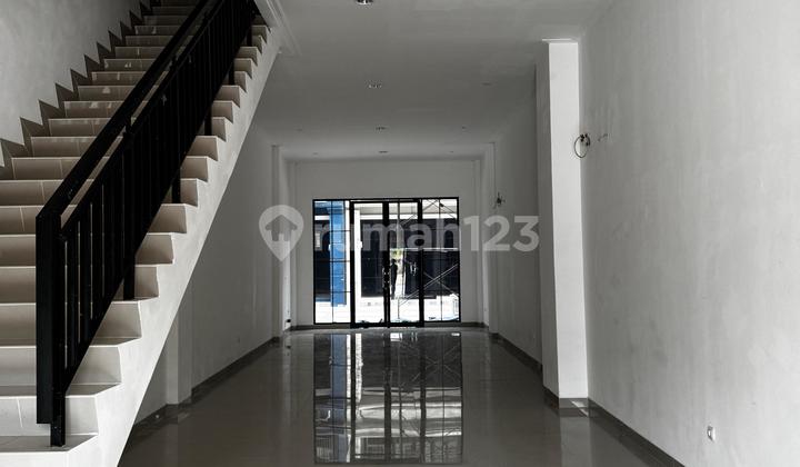 DIJUAL CEPAT UNIT RUKO Rukan Osaka PIK2 2 Muka 4,5m x 20m (3 Lantai)