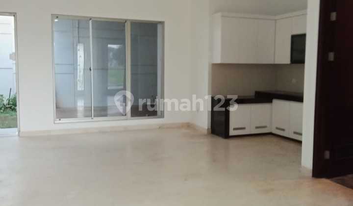 Disewa Rumah PIK Serenade Golf Island sdh ada kitchen set Uk 8x20 m2 2