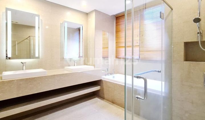 DISEWAKAN Apartemen 1 Park Avenue Tower Royal Best View 177m2 2