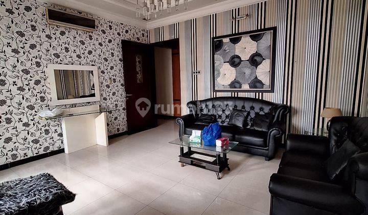 Rumah Disewakan Rumah Mewah 2 Lantai Siap Huni 2