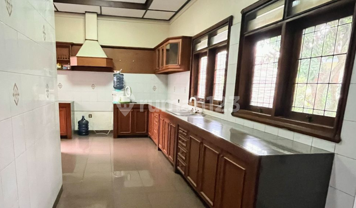 PRIME LOCATION Rumah Terawat Mainroad Citarum 2