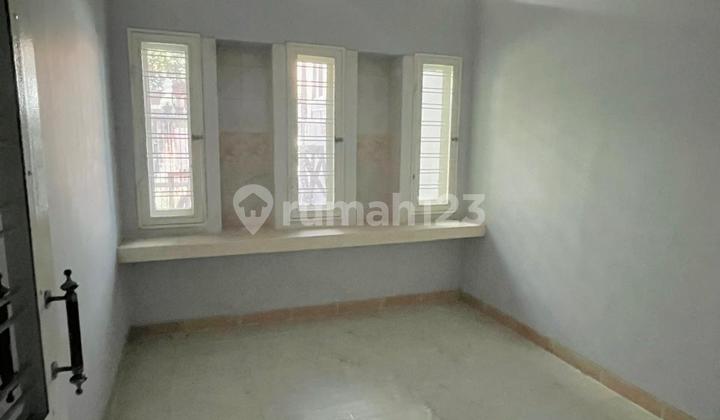 Disewakan Rumah Siap Huni Bangunan Bagus Tki 2