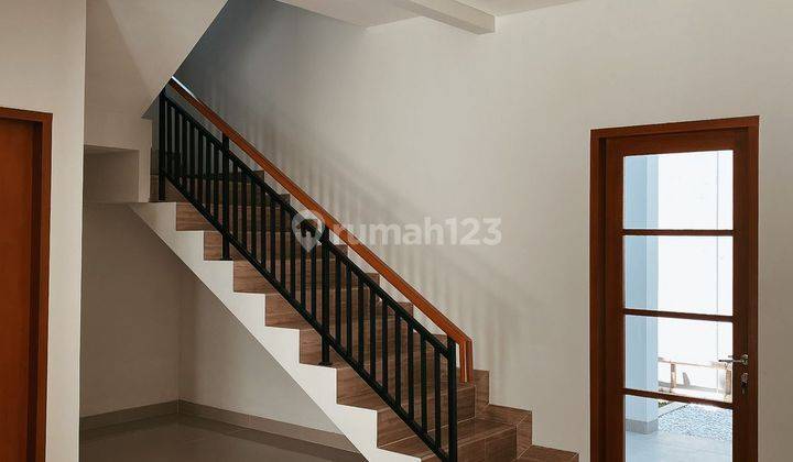 Rumah Baru Modern Minimalis Sayap BKR 2