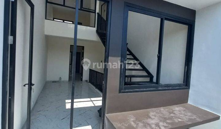 Dijual Baru Gress Rumah Minimalis 2,5 Lantai di Rungkut Surabaya Timur 1