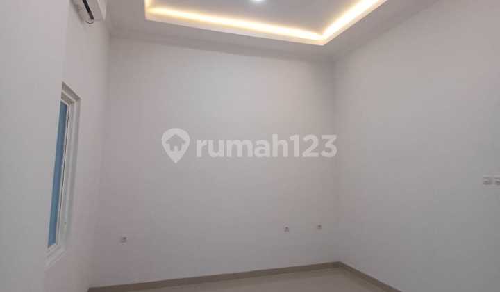 Rumah Rapih 2 Lantai Sudah Renov Alam Sutera Jelita Tangerang