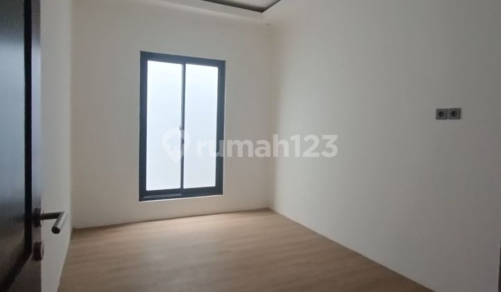 Rumah Baru 2Lantai Siap Huni SemiFurnished Alam Sutera Tangerang  2