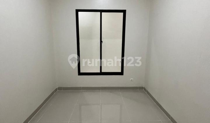 New House with AC, Ready to Occupy in Villa Melati Mas 2