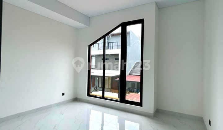 Rumah 2 Lantai Siap Huni Keluarga Alam Sutera Jelita Tangerang 2