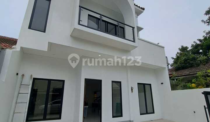 Dijual Rumah Baru di Kencana Loka BSD Tangsel