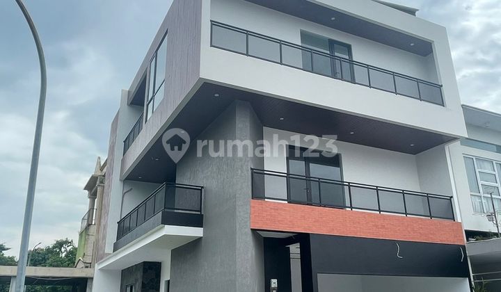 Rumah Modern 3 Lantai dengan Lift Siap Huni Alam Sutera Tangerang 2
