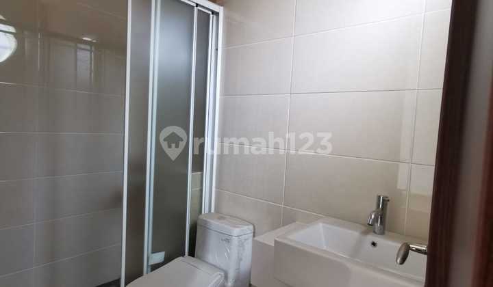 Rumah Bagus Rapih Siap Huni di Lokasi Strategis Sutera Feronia Alam Sutera 2