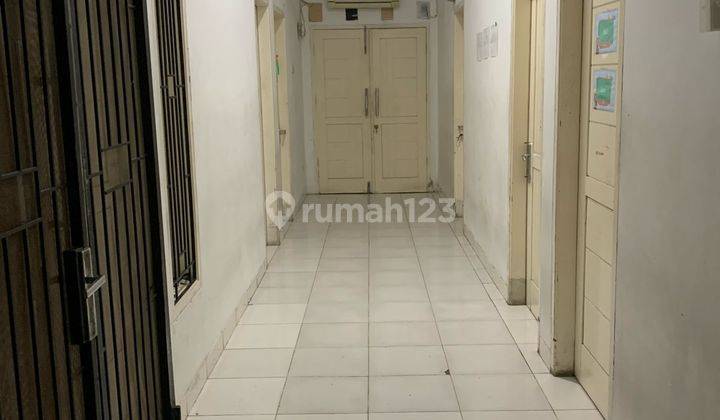 Rumah Asrama Posisi Hook Cocok Buat Rumah Kost 3 Lantai Full Luas 158m2 Lokasi Strategis Dekat Sekolah 2