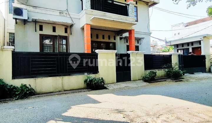 Dijual rumah kost 10 pintu LT 250 LB 300 di pekayon galaxy 1