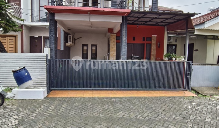 Rumah Siap Huni 2 Lantai One Gate System Dekat LRT Revo Bebas Banjir