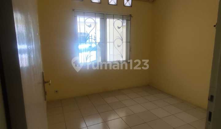 For Rent 2BR+1 House in Taman Century Housing, Pekayon, Near West Bekasi LRT 2