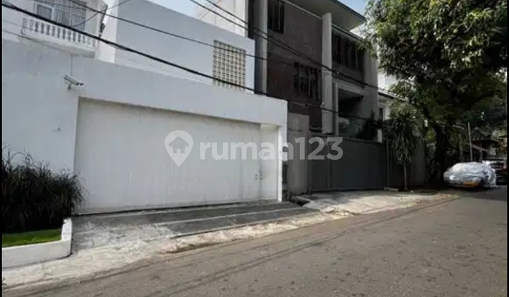 Rumah Mewah Furnished Permata Hijau Kebayoran Baru Lt 246 Lb 540