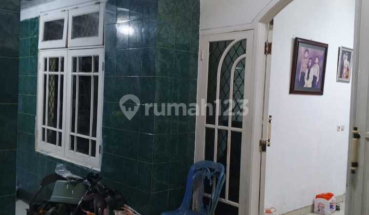 Rumah Luas Tanah 205 Nyaman Asri Bebas Banjir di Taman Galaxy 2