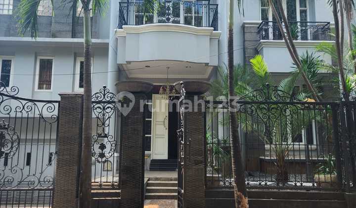 Dijual rumah mewah LT350 LB 518 di cibubur jakarta timurr