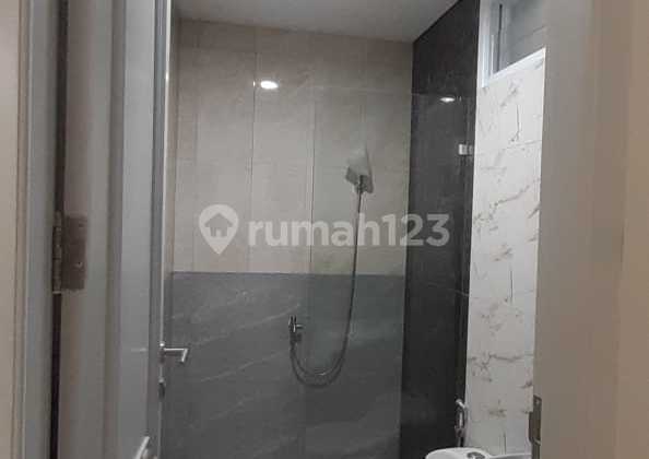 New 2.5-Story House, Land 124 Building 220 in Jagakarsa, South Jakarta 2