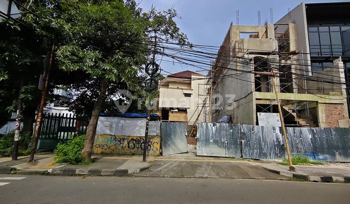 Affordable Land for Sale, Suitable for Cafe, Restaurant, Carwash Business on Cempaka Putih Street, Central Jakarta. Affordable Land for Sale, Suitable for Cafe, Restaurant, Carwash Business on Cempaka Putih Street, Central Jakarta.