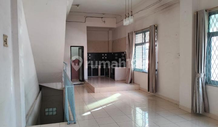 Disewakan Ruko Siap Pakai Cocok Untuk Usaha  Di Komplek Arta Center Di Pangeran Jayakarta Jakarta Pusat