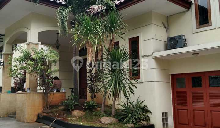 For Sale Large Comfortable House with Swimming Pool in Brawijaya, South Jakarta