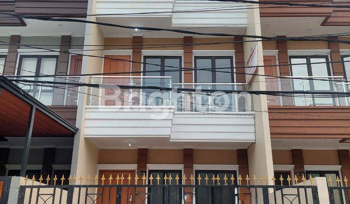 Rumah Indent Duri Kepa Dekat Central Park Jakarta Barat 1