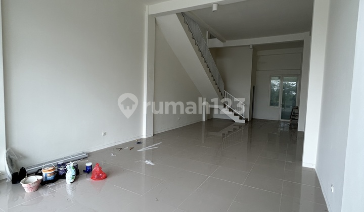 3-Story Shop House, Ready to Use, Near Makassar Toll Road 2