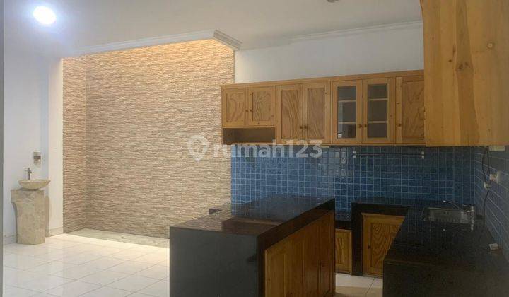 Dijual Rumah Minimalis Renovasi Bagus Siap Huni Di Lingkungan Ramai  1