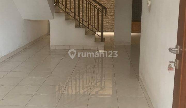 Dijual Rumah Minimalis Renovasi Bagus Siap Huni Di Lingkungan Ramai  2