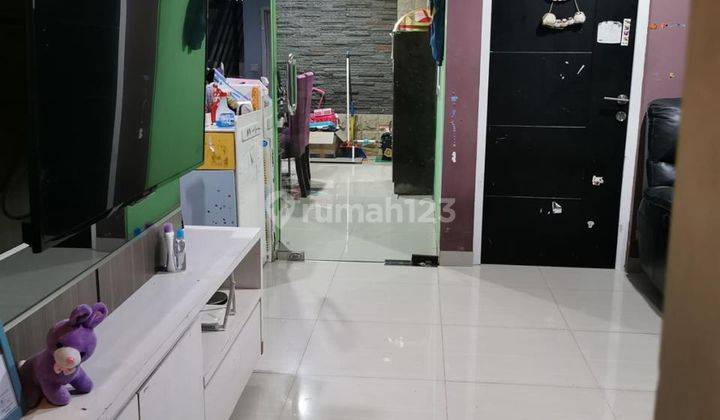 Rumah 2 Lantai Siap Huni di Golden Palm, Jakarta Barat 1