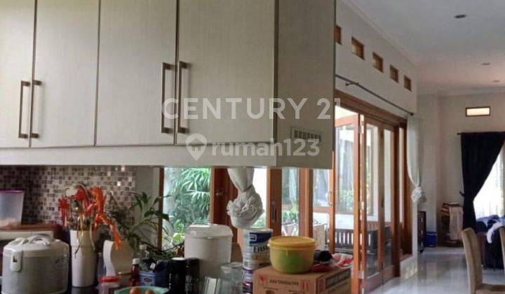 Disewakan Rumah Semi Furnish Lokasi Strategis 2