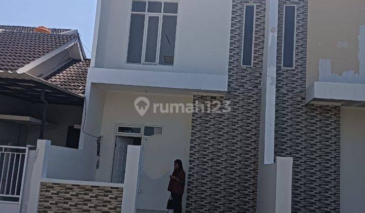 Disewakan Rumah 2 Lantai Are Gunung Anyar 1