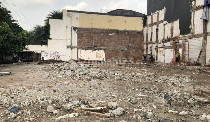 Rumah hitung tanah pojok ex karaoke keluarga jl. Dr. Soetomo Surabaya Pusat 1