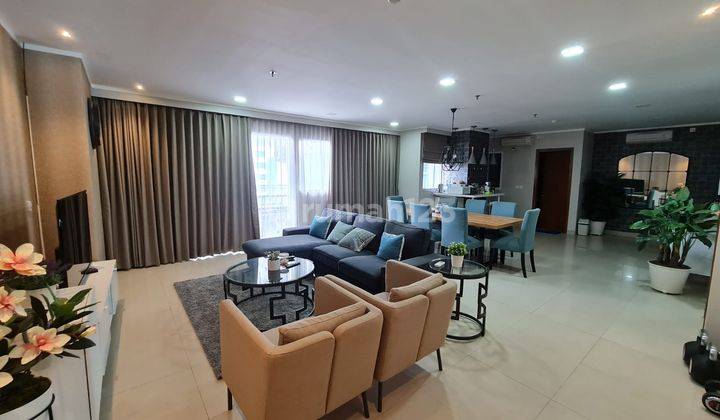 Sewa For Lease Disewakan Apartemen Sahid Sudirman di Sudirman Jakarta Selatan Kamar Tidur 3 Kamar Mandi 4 Luas Bangunan 277 m² Kondisi Perabotan Furnished Kamar Tidur Pembantu 1 Kamar Mandi Pembantu 1 Nego 1