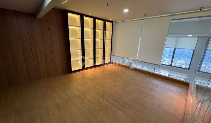 Sewa For Lease Disewakan Ruang Usaha Kantor Soho Pancoran Tower Noble Type Loft di Tebet Pancoran Jakarta Selatan Luas Nett 94,24m² Semi Gross 102m² Middle Zone 2 Kamar Mandi Unfurnished Nego 2