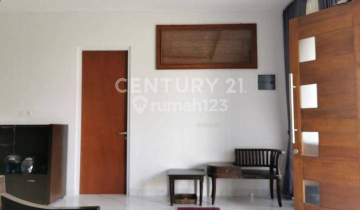 RUMAH CANTIK SEMI FURNISHED DI PERUMAHAN PONDOK KACANG PD AREN  2