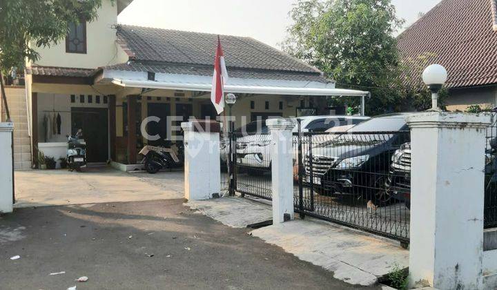 RUMAH SIAP HUNI BONUS KOSTAN DAN SEWAAN PARKIR MOBIL DI PLUMPANG 1