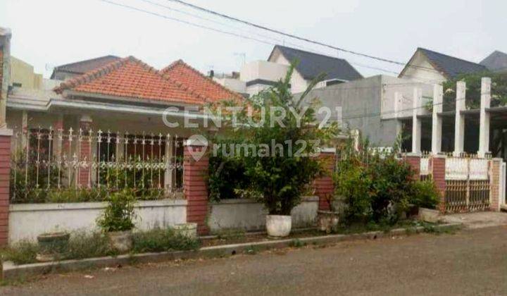 Rumah Luas Dan Nyaman Siap Huni Di Komplek Rawamangun 2