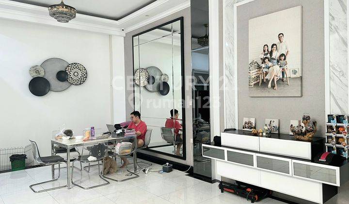 Rumah Cantik Minimalis 3lt Di Jalan Utama Kelapa Gading 2