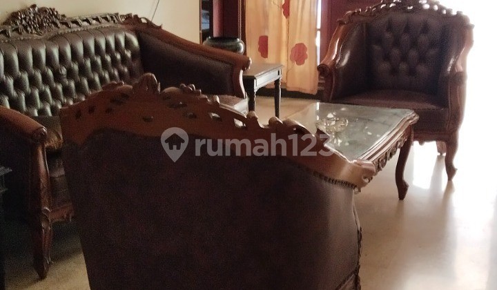 Rumah Lama Butuh Renovasi di Guntur, Setiabudi Rumah Lama Butuh Renovasi di Guntur, Setiabudi