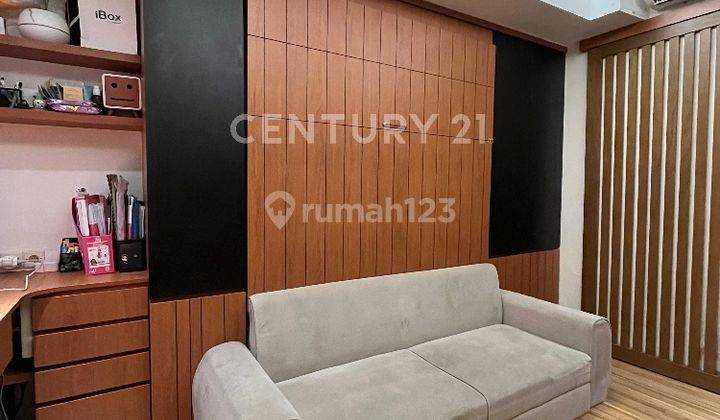 APARTEMEN STUDIO SIGNATURE PARK GRANDE TEBET SEMI FURNISHED 1