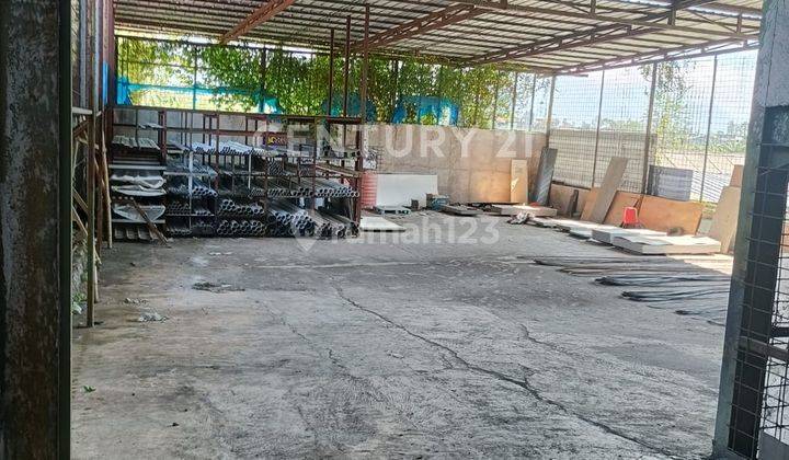 Tempat Usaha, Gudang Dan Tanah Ex Toko Bangunan  Pinggir Jl Besar 2