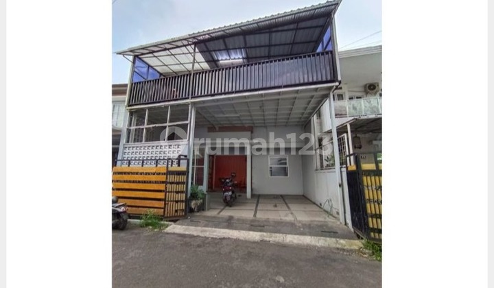 Rumah 2 Lantai di Batu Indah Batunnggal Siap Huni