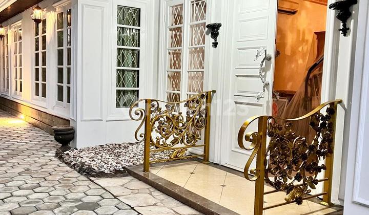 Rumah Mewah Murah Luas 668M di Tebet 2