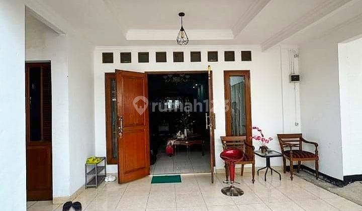 Rumah SHM Bagus, hadap Selatan, kemang harga murah  1