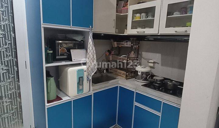 Rumah 2, 5 Lantai, Semi Furnished, Graha Raya 2